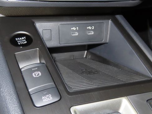 New 2026 Nissan Kicks SV w/ SV Premium Package image 31