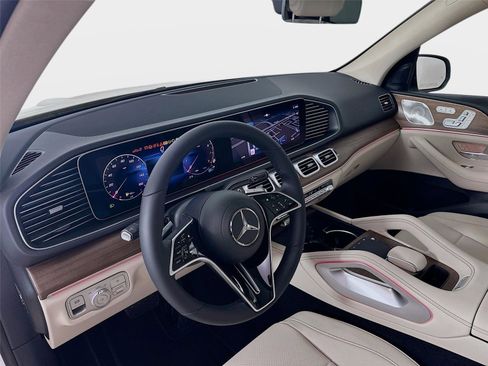Certified 2026 Mercedes-Benz GLE 450 GLE 450 image 9