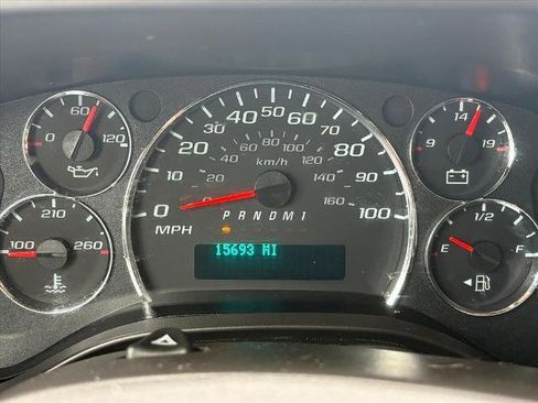 Certified 2024 Chevrolet Express 2500 w/ Driver Convenience Package image 12