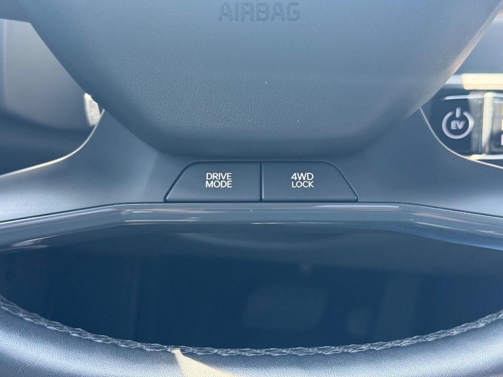 Used 2024 Kia EV9 Land AWD/4WD image 21
