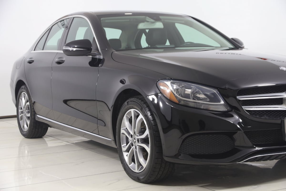 Used 2017 Mercedes-Benz C 300 4MATIC Sedan image 35