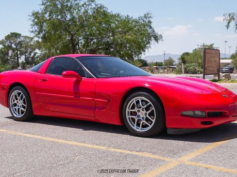 Used 1999 Chevrolet Corvette Coupe w/ Memory Pkg image 16