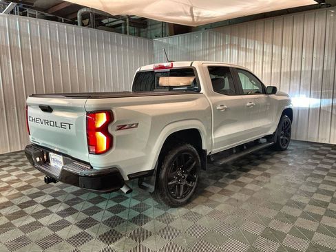 Used 2025 Chevrolet Colorado Z71 w/ Technology Package image 8