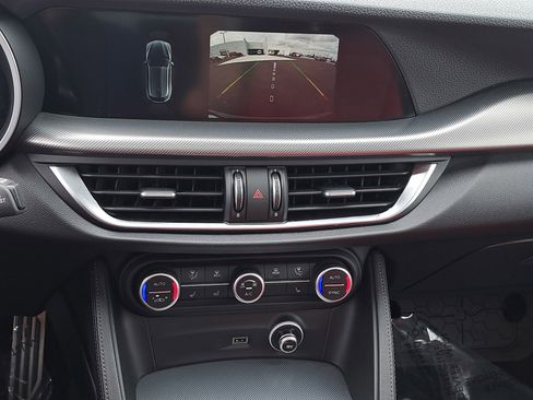 Used 2024 Alfa Romeo Stelvio Ti w/ Performance Driving Package image 26