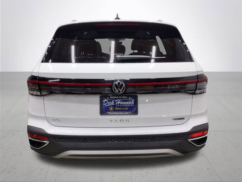 New 2025 Volkswagen Taos SEL image 11