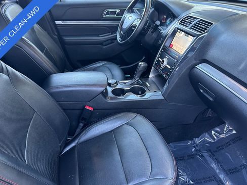 Certified 2019 Ford Explorer Sport w/ Equipment Group 401A image 17