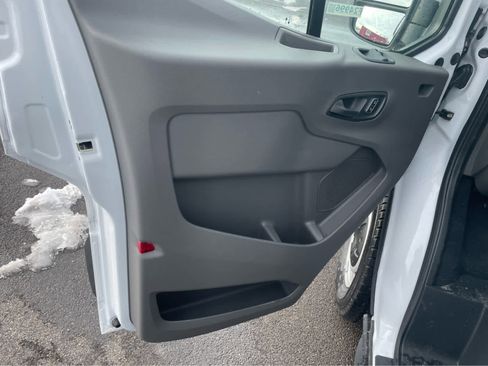 Used 2024 Ford Transit 250 image 11