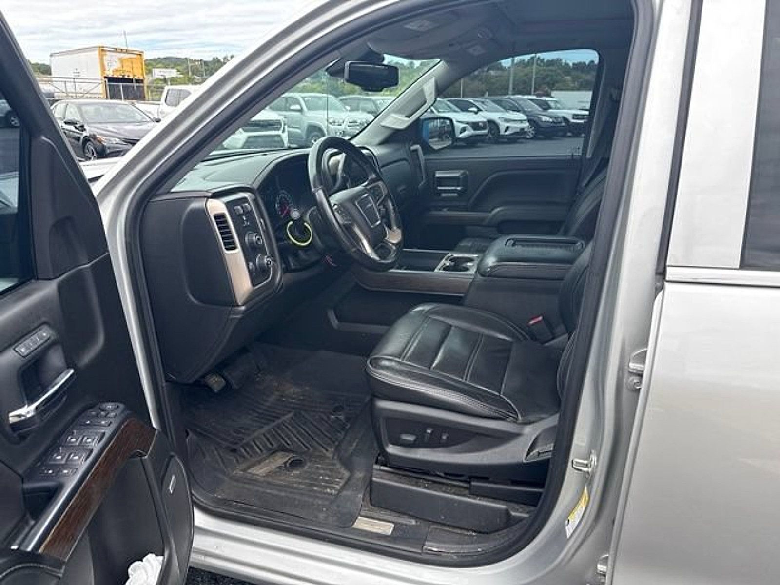 Used 2018 GMC Sierra 1500 Denali w/ Denali Ultimate Package AWD/4WD image 27