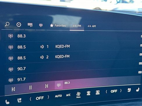 Certified 2025 Audi Q5 Premium Plus w/ Premium Plus image 18