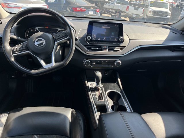 Used 2024 Nissan Altima 2.5 SR FWD image 39