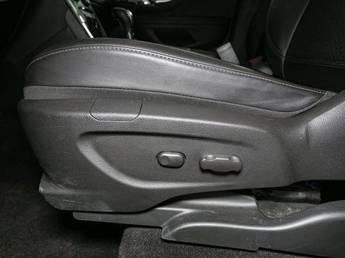 Used 2022 Buick Encore Preferred w/ Safety Package image 33