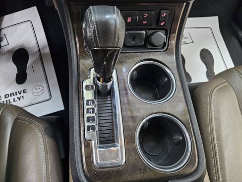 Used 2015 GMC Acadia SLT FWD image 34