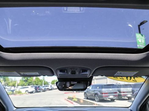 Certified 2023 Hyundai Kona Limited FWD image 18