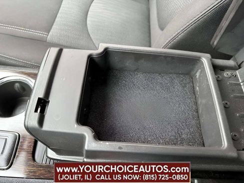 Used 2016 Chevrolet Traverse LT w/ Style and Technology Package image 53