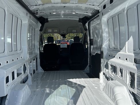 New 2026 Ford Transit 250 148 Medium Roof image 5