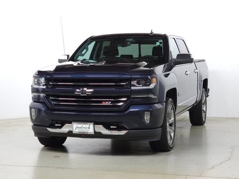 Used 2018 Chevrolet Silverado 1500 LTZ Z71 w/ Centennial Edition AWD/4WD image 3