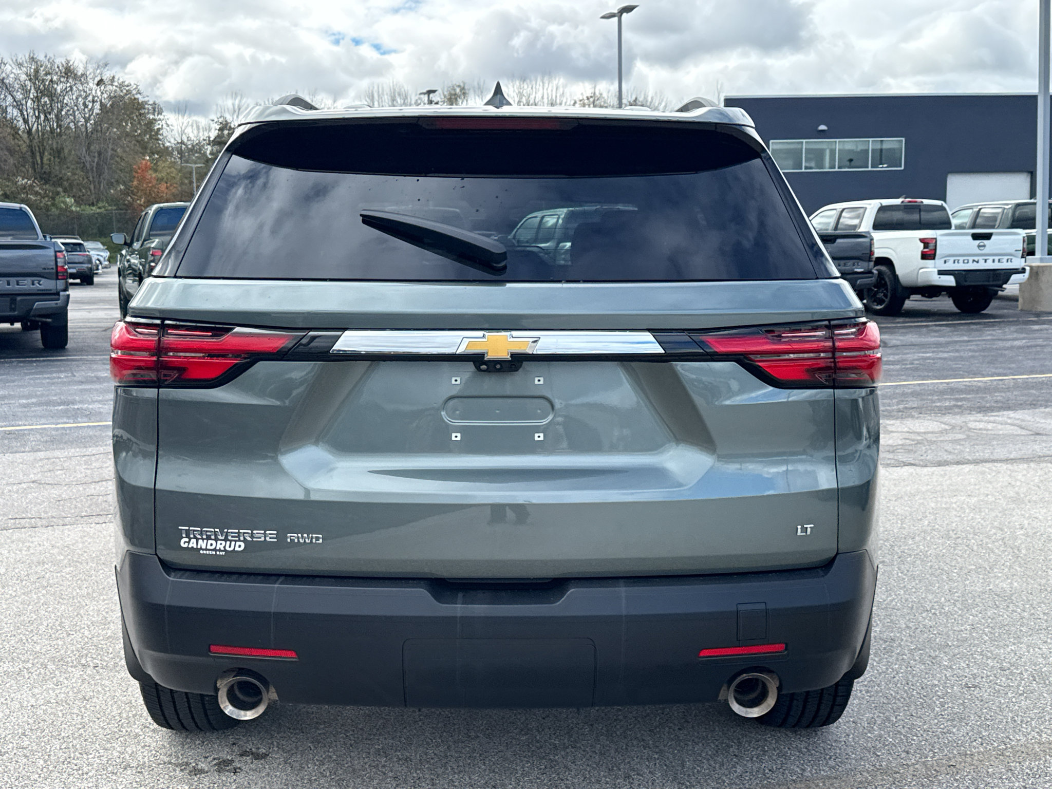 Certified 2023 Chevrolet Traverse LT w/ Rear Camera Mirror Package AWD/4WD image 3