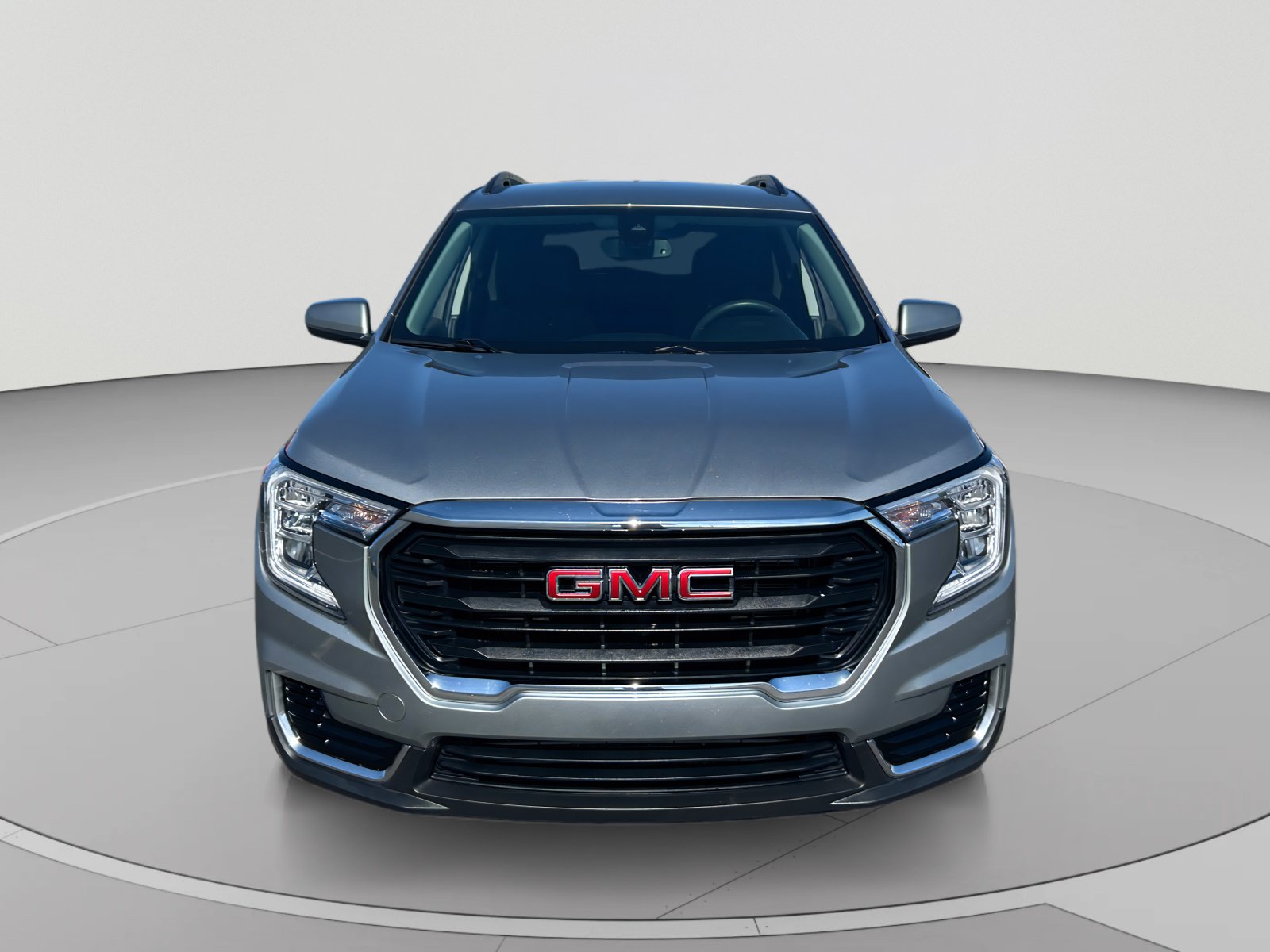 Used 2023 GMC Terrain SLE w/ Driver Convenience Package FWD image 8