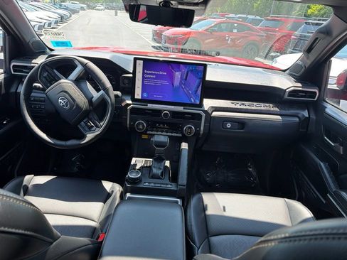 Certified 2025 Toyota Tacoma Limited AWD/4WD image 15
