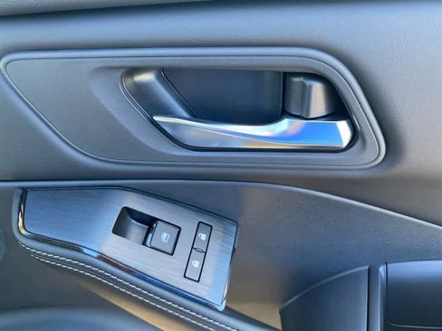 New 2026 Nissan Rogue SV image 29