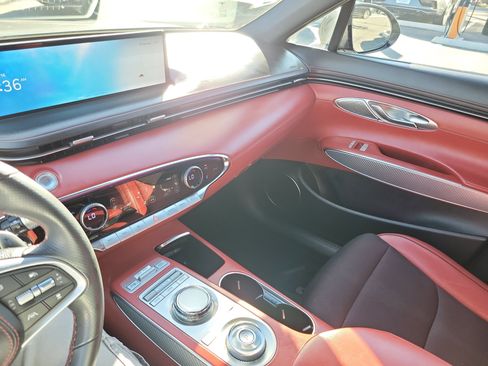 Certified 2023 Genesis GV70 2.5T w/ Sport Prestige Package image 15