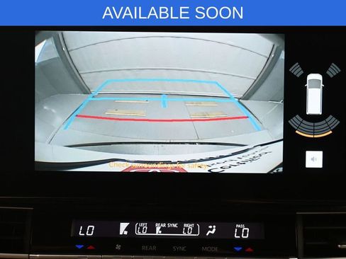 Used 2026 Toyota Sienna XLE FWD image 20