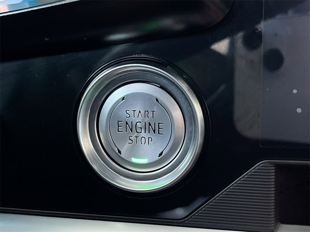 New 2025 Chevrolet Corvette E-Ray AWD/4WD image 17