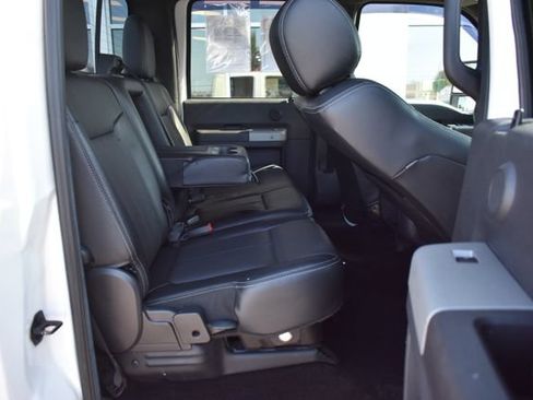 Used 2016 Ford F250 Lariat w/ Lariat Ultimate Package AWD/4WD image 43