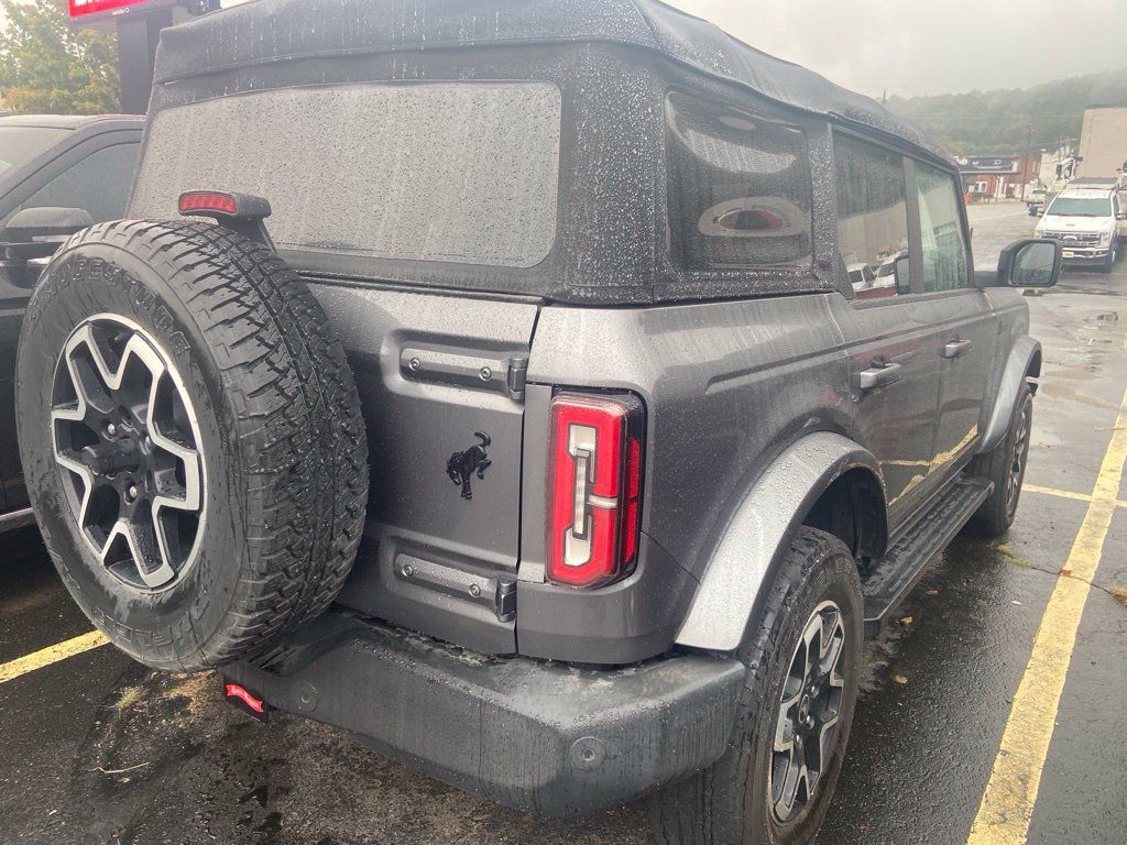 Used 2023 Ford Bronco Outer Banks AWD/4WD image 4