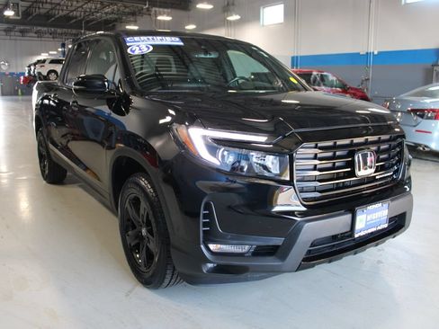 Used 2023 Honda Ridgeline Black Edition image 3