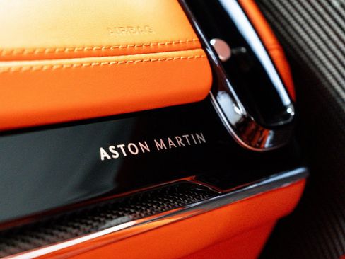 Used 2025 Aston Martin DBX 707 image 40