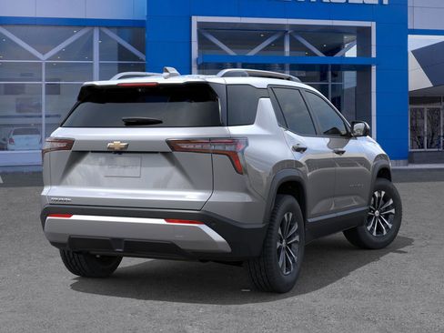 New 2026 Chevrolet Equinox LT w/ Convenience Package II image 4