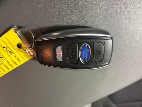 Used 2025 Subaru Crosstrek 2.0i Premium image 38