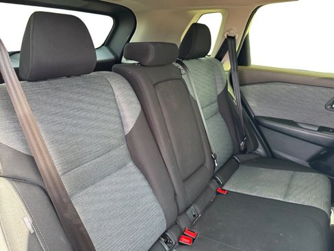 Used 2023 Nissan Rogue SV FWD image 18