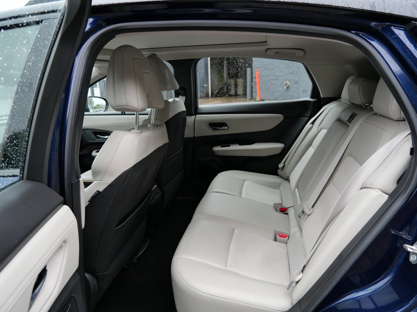 Certified 2024 Nissan Ariya AWD image 12