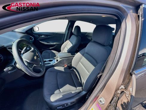 Used 2024 Chevrolet Malibu LT FWD image 26