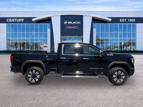 New 2026 GMC Sierra 2500 Denali w/ Denali Reserve Package AWD/4WD image 3