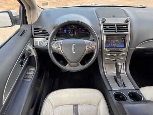 Used 2015 Lincoln MKX w/ Equipment Group 102A AWD/4WD image 20