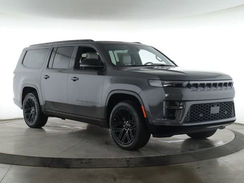 New 2026 Jeep Grand Wagoneer L Limited AWD/4WD image 2