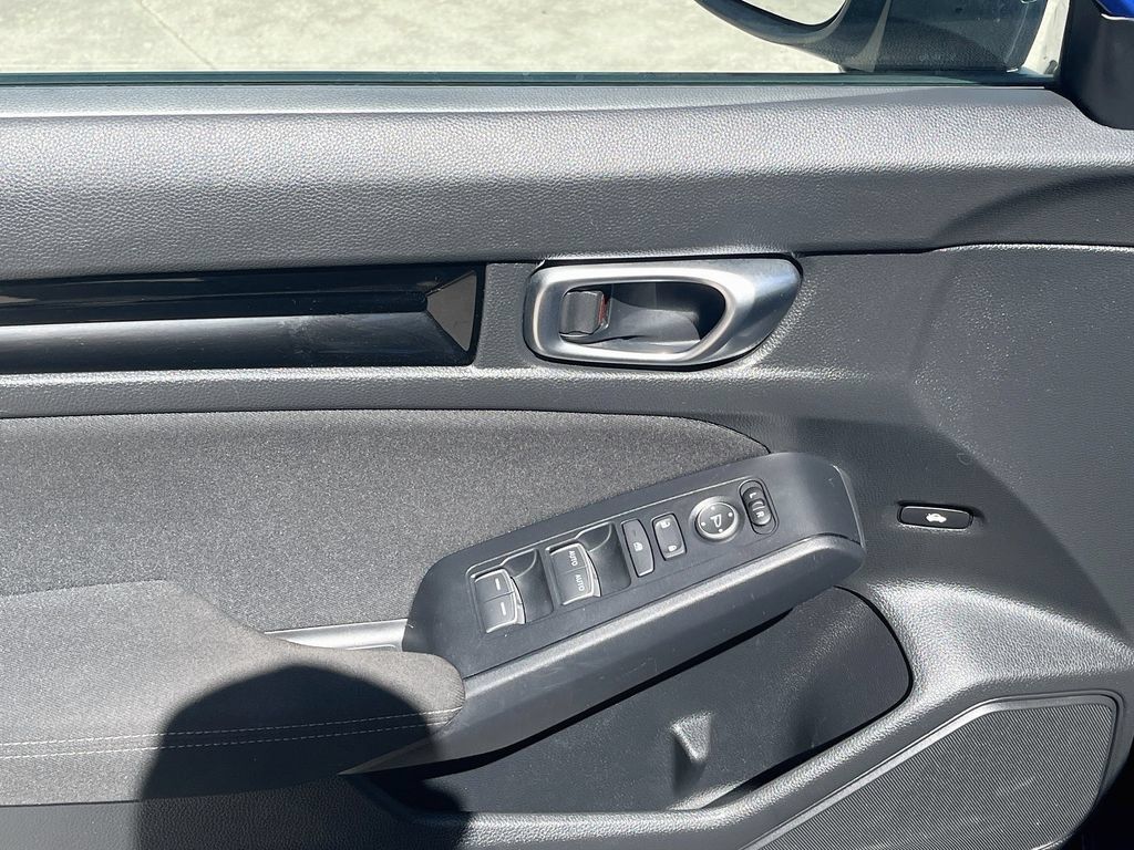 Used 2024 Honda Civic EX image 17