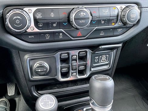 New 2026 Jeep Gladiator Sport image 12