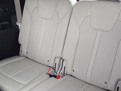 Used 2022 Kia Sorento EX image 16