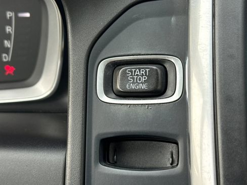 Used 2016 Volvo XC60 T5 Premier image 33