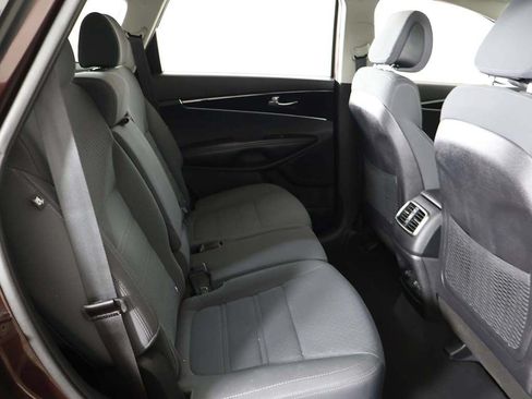 Used 2016 Kia Sorento AWD image 30