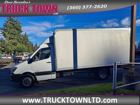 Used 2016 Freightliner Sprinter 3500 image 7