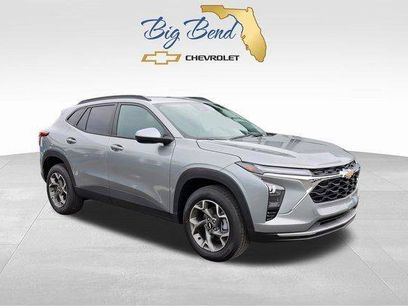Used 2025 Chevrolet Trax LT w/ Driver Confidence Package