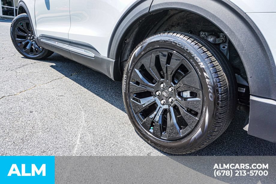 Used 2025 Ford Explorer Platinum w/ LUX Leather Package AWD/4WD image 15