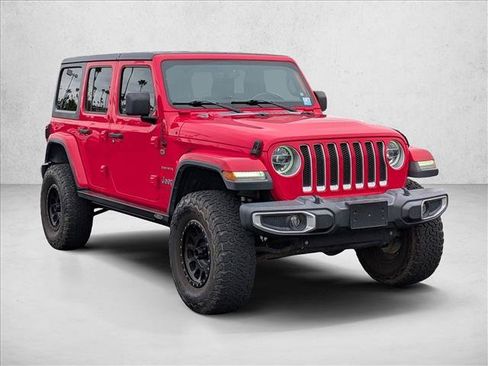 Used 2018 Jeep Wrangler Unlimited Sahara AWD/4WD image 3