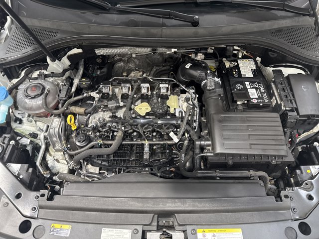 Used 2024 Volkswagen Tiguan SE AWD/4WD image 32