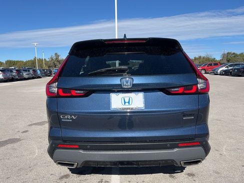 Used 2024 Honda CR-V Sport Touring image 5